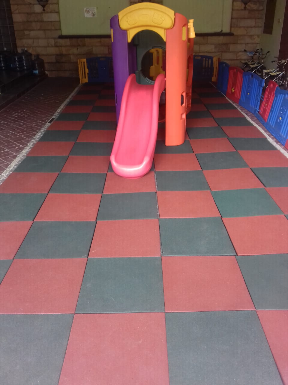 karper-karet-taman-bermain